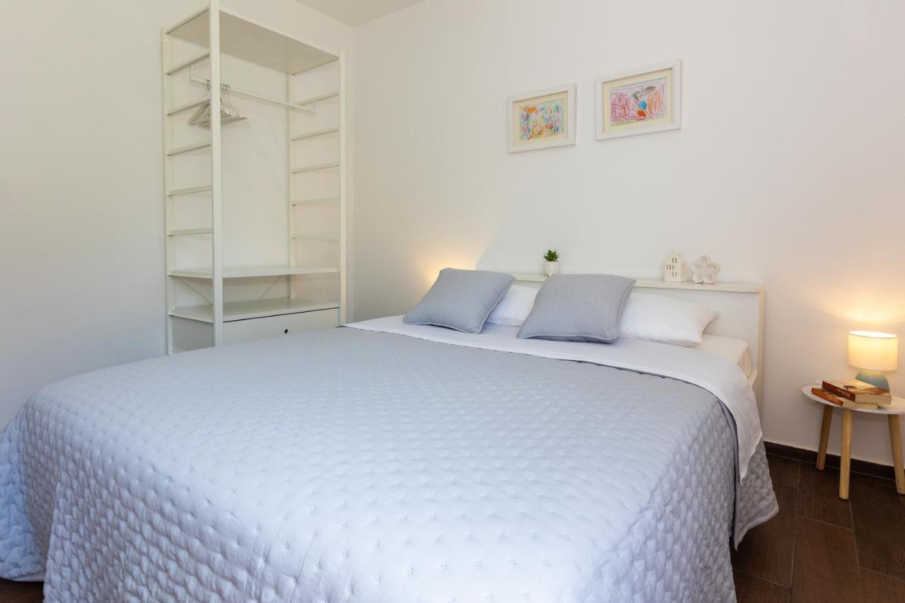 Sunspot Apartment - Beautiful View With Big Garden, Free Parking, Central دوبروفينك المظهر الخارجي الصورة